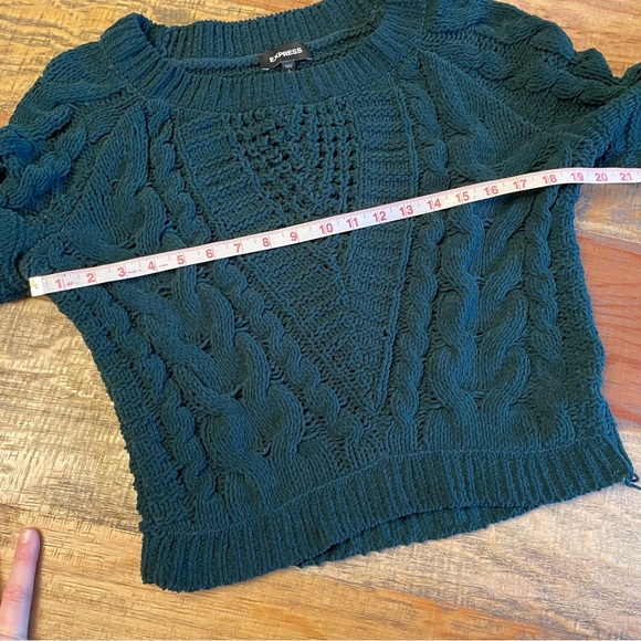 EXPRESS Hunter green sweater Small scoop neck balloon sleeves chenille knit - Picture 9 of 10